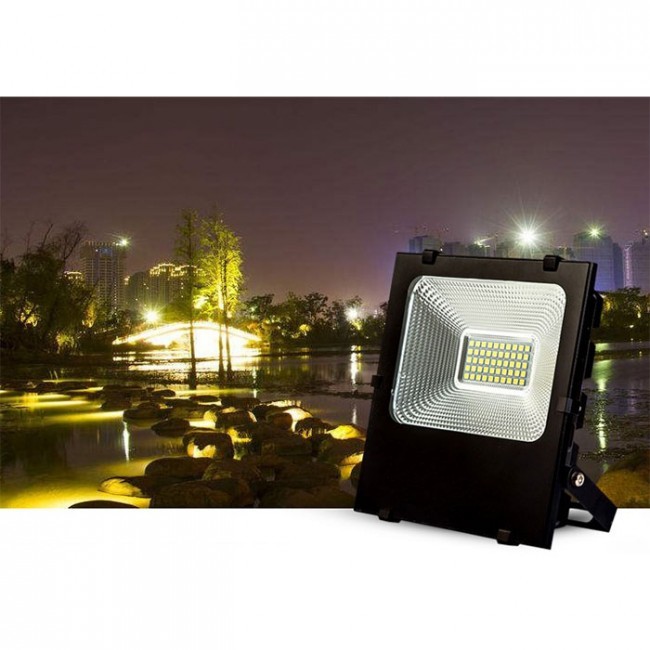 LED Bouwlamp 100 Watt - LED Schijnwerper - Helder/Koud Wit 6400K - Waterdicht IP65